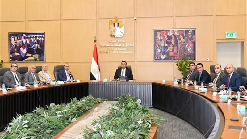 وزير الإسكان يتابع مشروع تطوير موقع التجلي الأعظم بسيناء