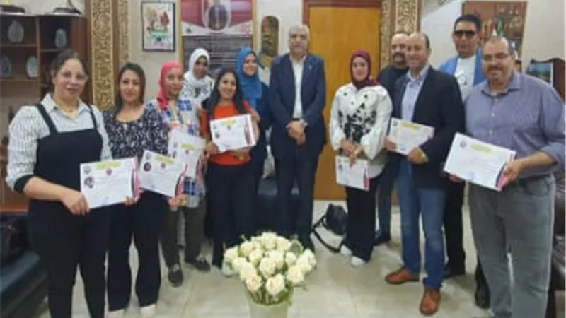 مدير تعليم القليوبية يكرم مدارس الخصوص التعليمية