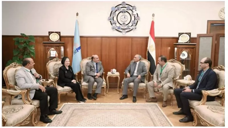 اللواء سمير فرج في ضيافة المركز القومي للبحوث