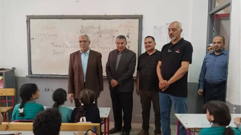 مدير تعليم الإسماعيلية يتفقد جاهزية المدارس لإمتحانات آخر العام