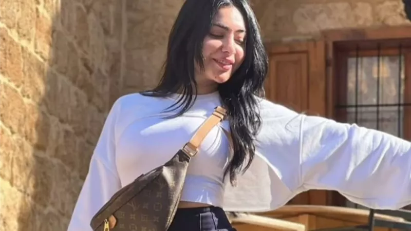 ميرهان حسين تخطف القلوب بظهورها المبهج من لبنان .. شاهد