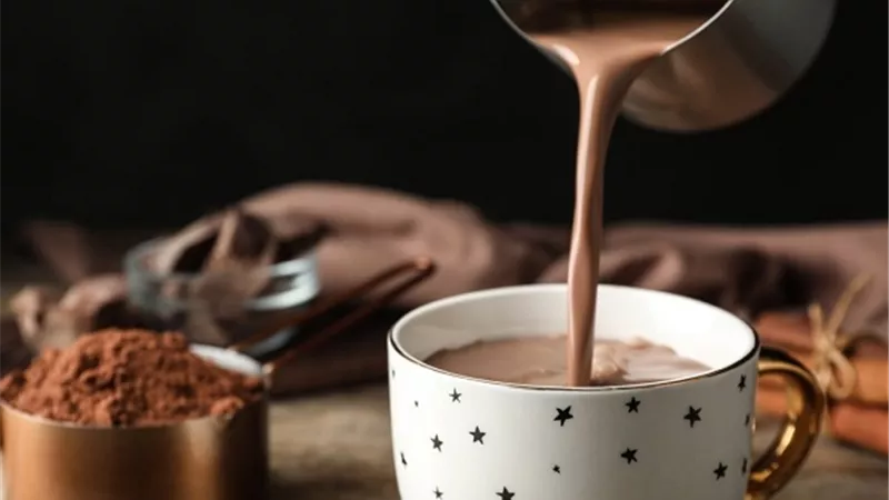 تعزيز صحة الدماغ والقلب والمزاج .. أهم فوائد مشروب الكاكاو