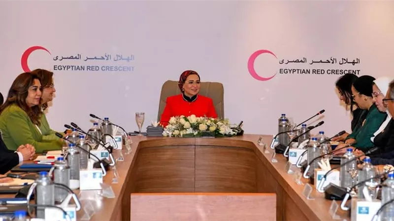 تعيين المستشارة أمل عمار ضمن المجلس الأعلى للهلال الأحمر المصرى