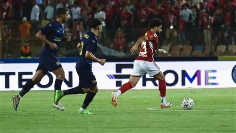 حكم مباراة الأهلي وسيراميكا كليوباترا في الدوري المصري