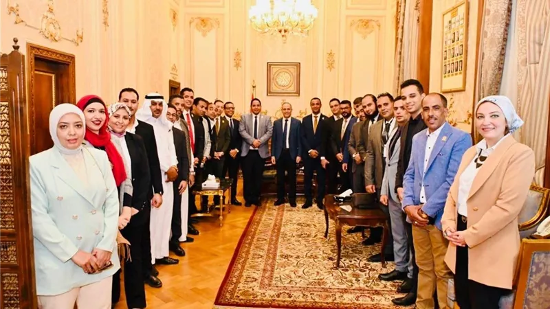 وفد شبابي من نموذج محاكاة مجلس الشيوخ يزور مجلس النواب