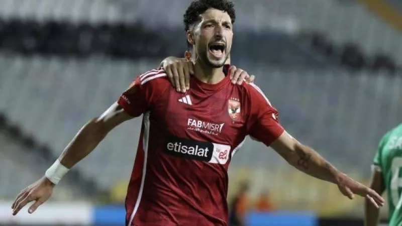 وسام أبو علي يقود هجوم الأهلي أمام سيراميكا كليوباترا