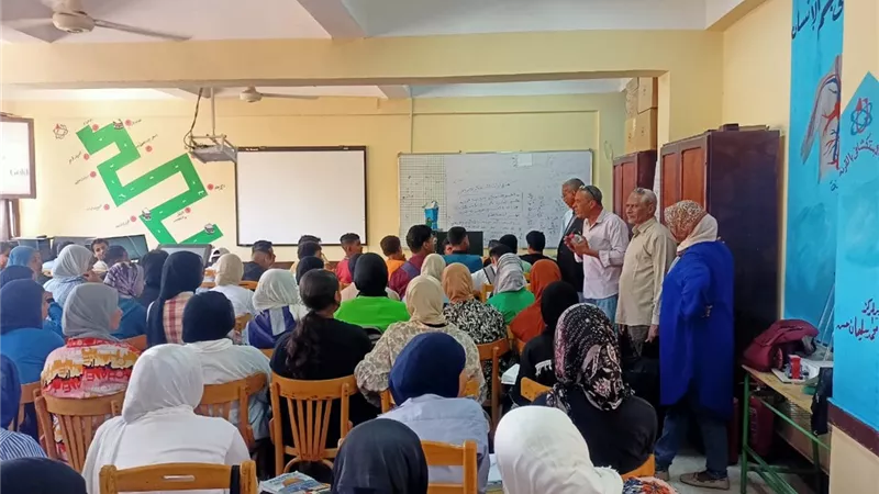 إقبال كبير على محاضرات المراجعة النهائية للشهادة الإعدادية