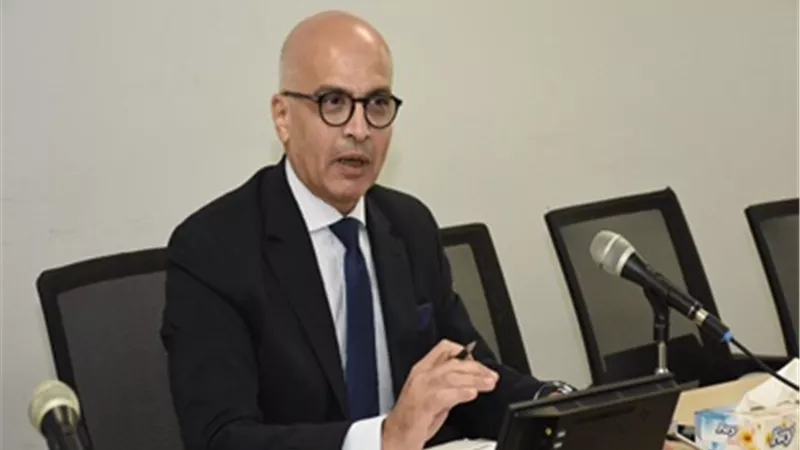 رئيس جامعة عين شمس يترأس الجلسة الثامنة لمجلس شؤون التعليم