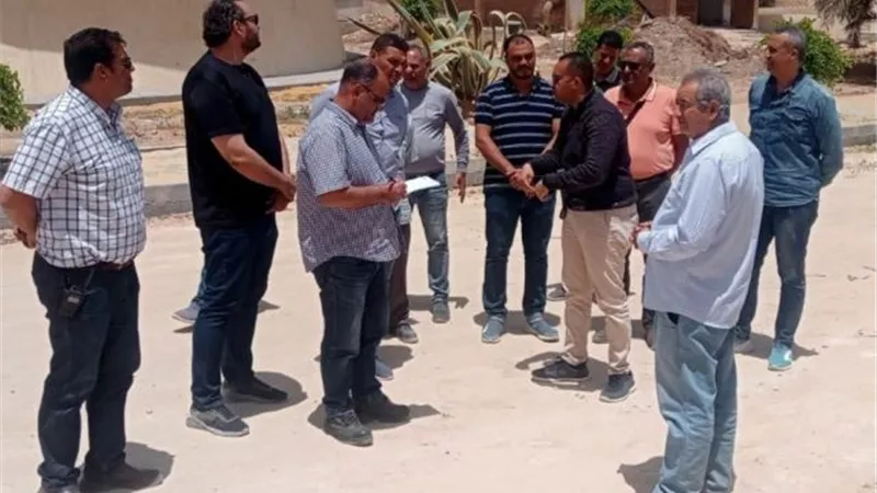 رئيس جهاز القرى السياحية يكشف عن أهم المشروعات الخدمية والطرق.. صور
