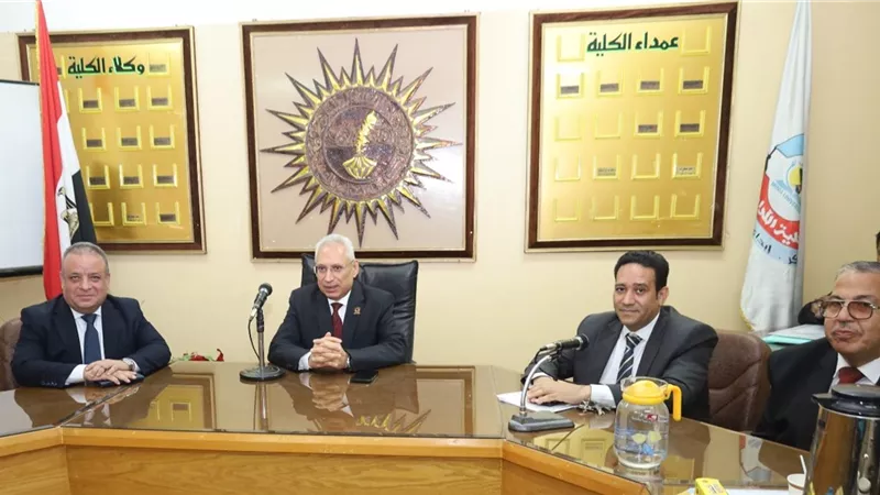 رئيس جامعة المنيا:استحداث برامج دراسية جديدة تلبي احتياجات سوق العمل