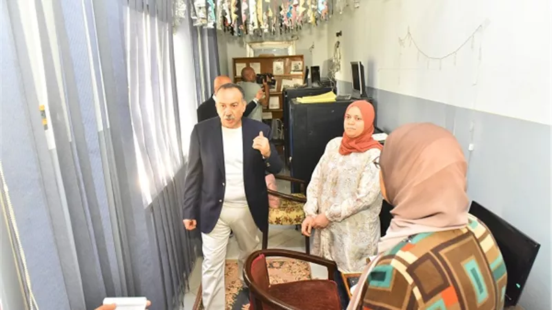 محافظ أسيوط يتابع انتظام العمل وجودة الخدمات خلال جولة تفقدية