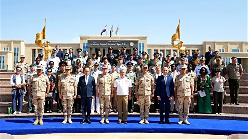 القوات المسلحة تستضيف الملحقين العسكريين في زيارة للأكاديمية العسكرية