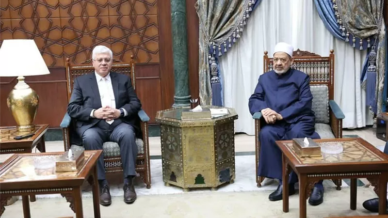 شيخ الأزهر ووزير التعليم العالي يشهدان توقيع بروتوكول تعاون