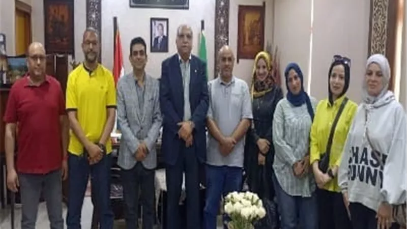 مدير التعليم يناقش المشروع الاستراتيجي لمحافظة القليوبية