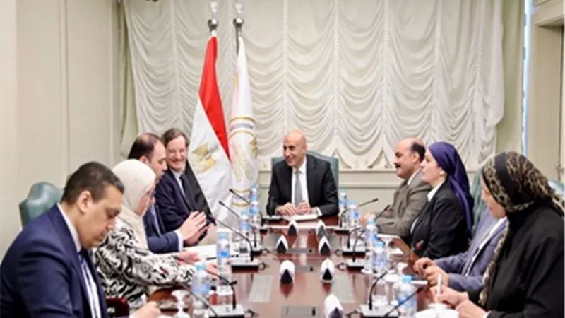 وزير التعليم يعلن إعادة إطلاق اختبار