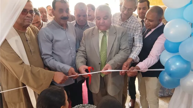 تعليم الأقصر يفتتح معرض الوحدة المنتجة بإدارة الزينية التعليمية