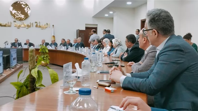 الشوربجي يرحب بوزير قطاع الأعمال بمقر الوطنية للصحافة