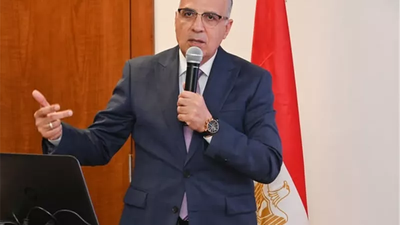 وزير الري يؤكد احتياج الوزارة للمهندسين الجدد لسد العجز في العمال
