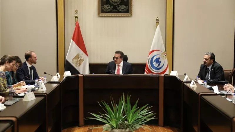 وزير الصحة يناقش مع رئيس بعثة منظمة 
