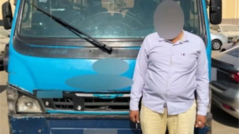 ضبط سائق أتوبيس لسيره عكس الإتجاه بالقاهرة