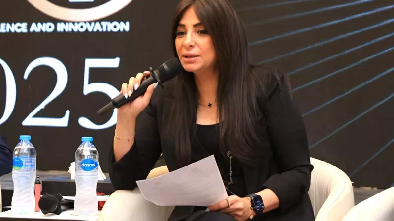 المستشارة مروة بركات تستعرض جهود القومي للمرأة في محور التمكين السياسي