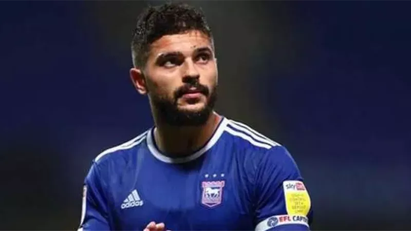 الزمالك يفتح باب المفاوضات مع سام مرسي