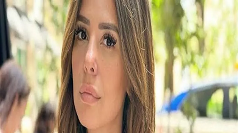 الموت يفجع الفنانة إيمان العاصي