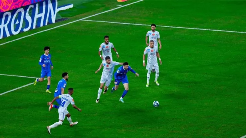 ريمونتادا تاريخية للهلال أمام الفتح بالدورى السعودى..شاهد الأهداف