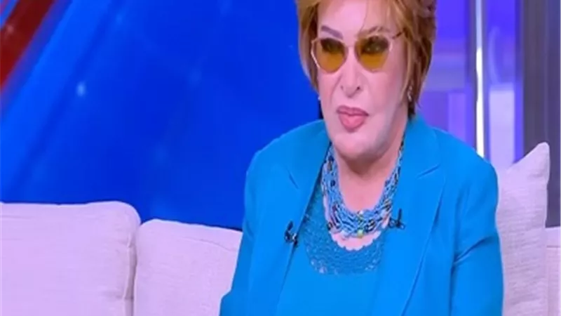 صفية العمري ترد على شائعات دخولها فى حب جديد: ابنى فى البرتغال