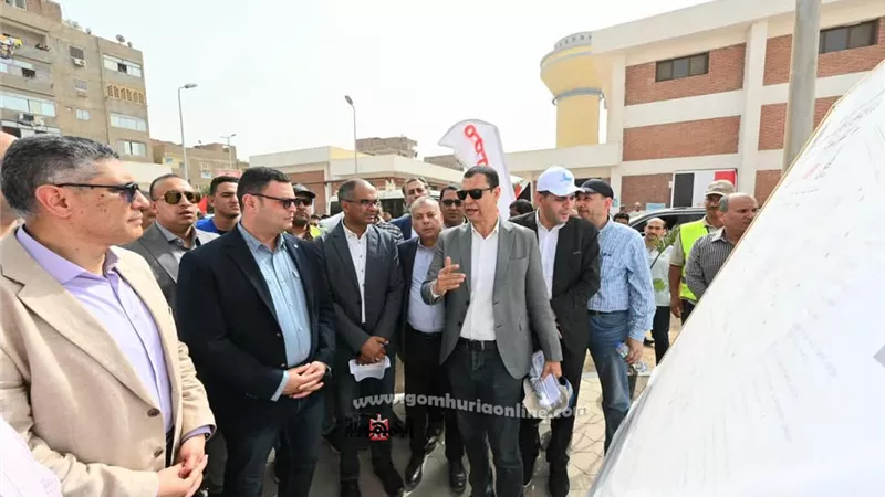 وزير الإسكان ومحافظ الجيزة يتفقدان محطة منشأة القناطر المُرشحة