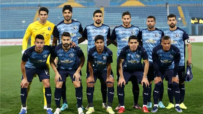 فيستون ماييلي يقود هجوم بيراميدز أمام بتروجت في الدوري