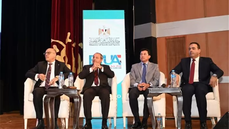ختام مؤتمر مكافحة الهجرة وتأهيل الشباب بحضور وزيري الشباب والعمل ومحافظ بورسعيد