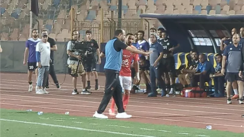 لقطة غربية بين عماد النحاس وعلي معلول تسببت في حزن اللاعب.. شاهد
