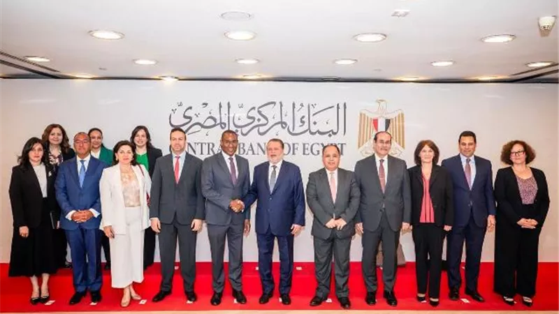 محافظ البنك المركزي يستقبل نائب المدير العام لصندوق النقد الدولي