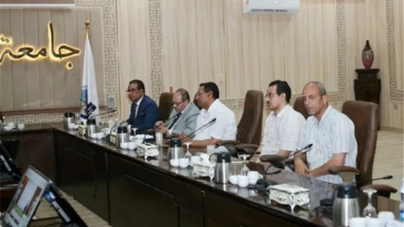 رئيس جامعة جنوب الوادى يبحث التعاون المشترك مع مؤسسة 