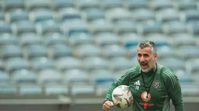 اتجاه في الأهلي لحضور ريفيرو التدريبات قبل مواحهة فاركو