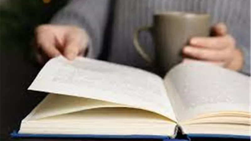 القراءة دواء للدماغ.. تقلل خطر الخرف وتعزز الذكاء العاطفي