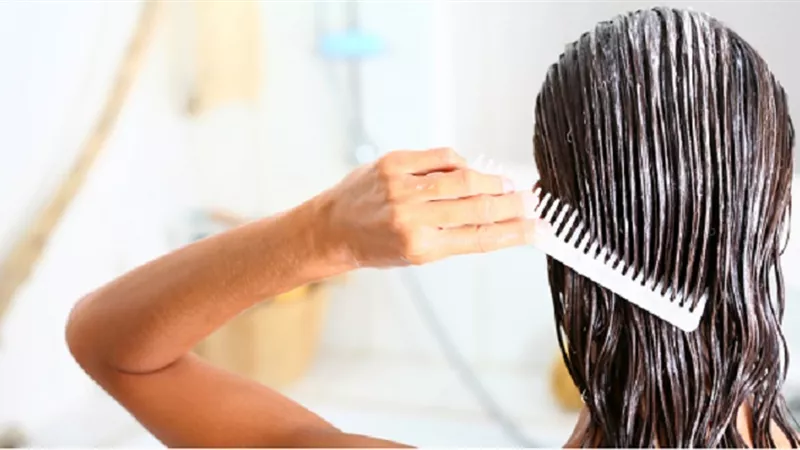 في أسبوع واحد فقط .. وصفة طبيعية لشعر لامع وكثيف