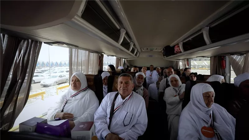 بالفيديو .. بعثة حج القرعة تواصل استقبال أفواج الحجاج المصريين الوافدين إلى المدينة المنورة