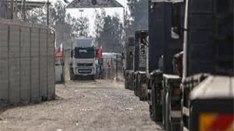 جيش الاحتلال: 5 شاحنات محملة بالمساعدات دخلت إلى قطاع غزة