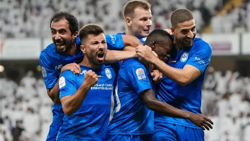 النصر يهزم اتحاد كلباء بثلاثية فى مباراة مثيرة بالدورى الإماراتى