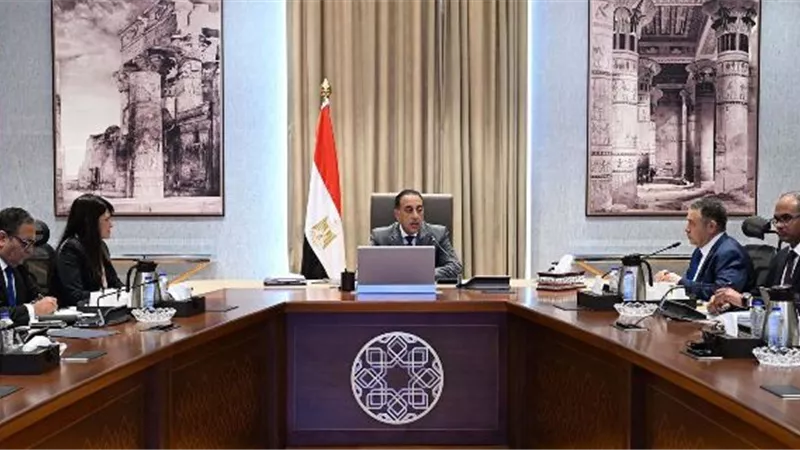 محافظ البحر الأحمر: حل أزمة المياه قبل عيد الأضحى