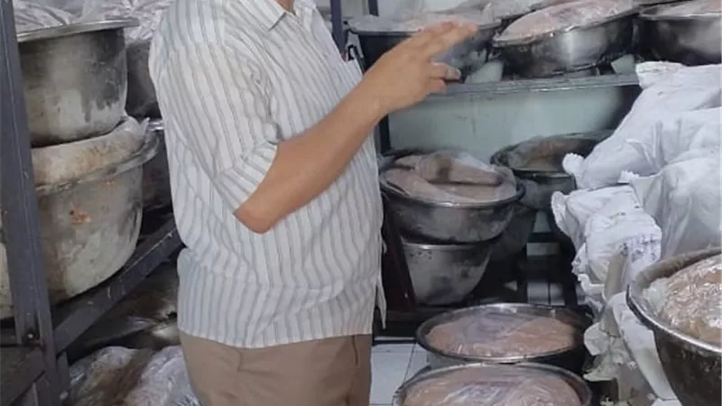 ضبط 12 طنًا و375 كجم من اللحوم ومصنعاتها غير الصالحة للاستهلاك