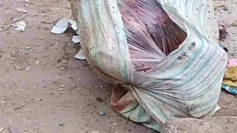 العثور على جثة طفله داخل جوال بمدينة السلام