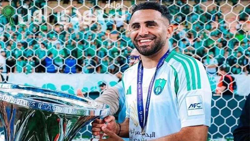 رياض محرز يكشف حقيقة مشاركته مع الهلال السعودي في كأس العالم للأنية