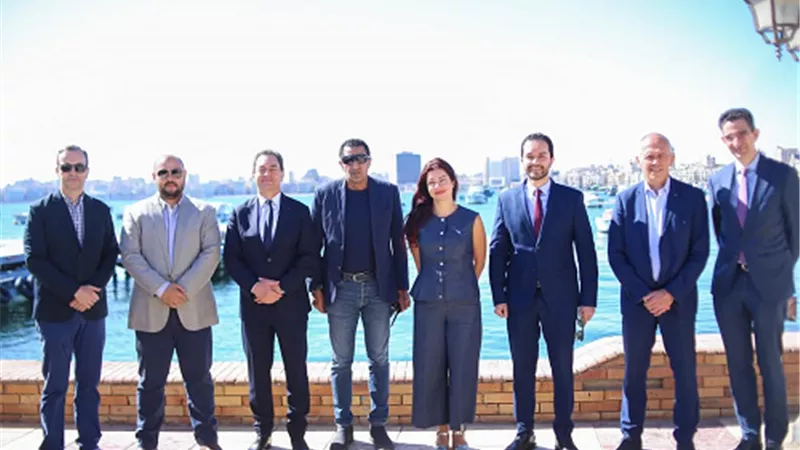سفير فرنسا يزور نادي الصيد بالإسكندرية