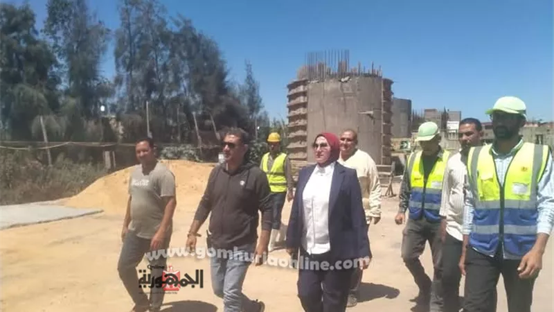 رئيس مدينة السرو تتفقد مشروع الصرف الصحي