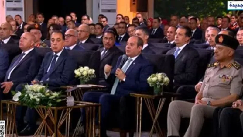 السيسي يفتتح مشروعات زراعية عبر تقنية 