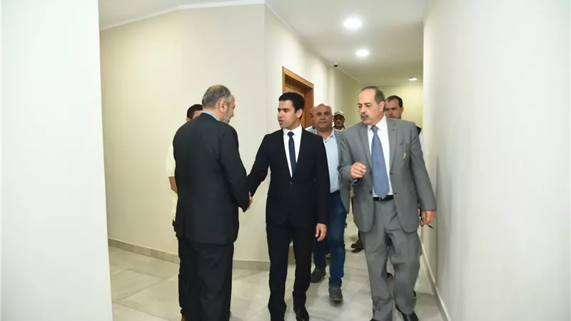 نائب محافظ مطروح يتفقد مجمع خدمات سيدى عبد الرحمن بالعلمين
