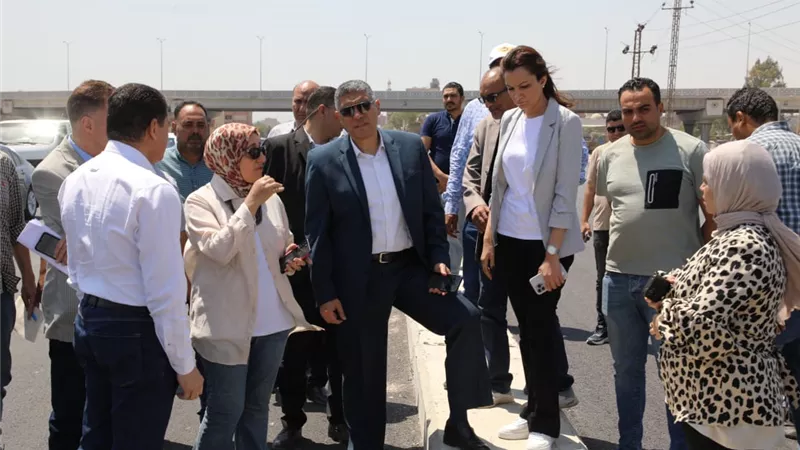 رصف وتوسعة طريق المريوطية بدءً من محور شريف إسماعيل وحتى الضبعة